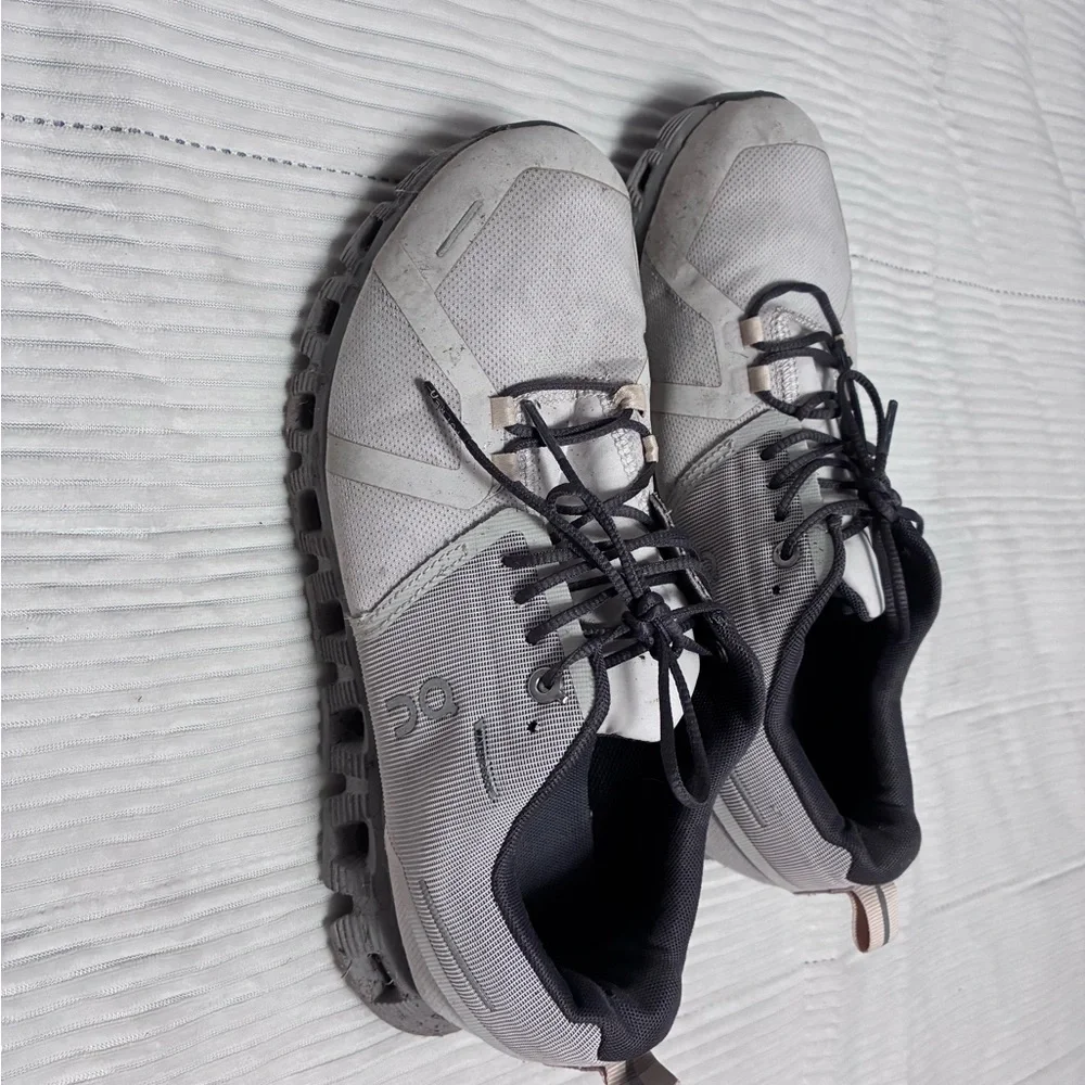 ON CLOUD WOMEN 9.5